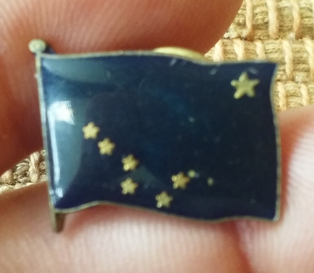 3 State of Alaska flag pins all different