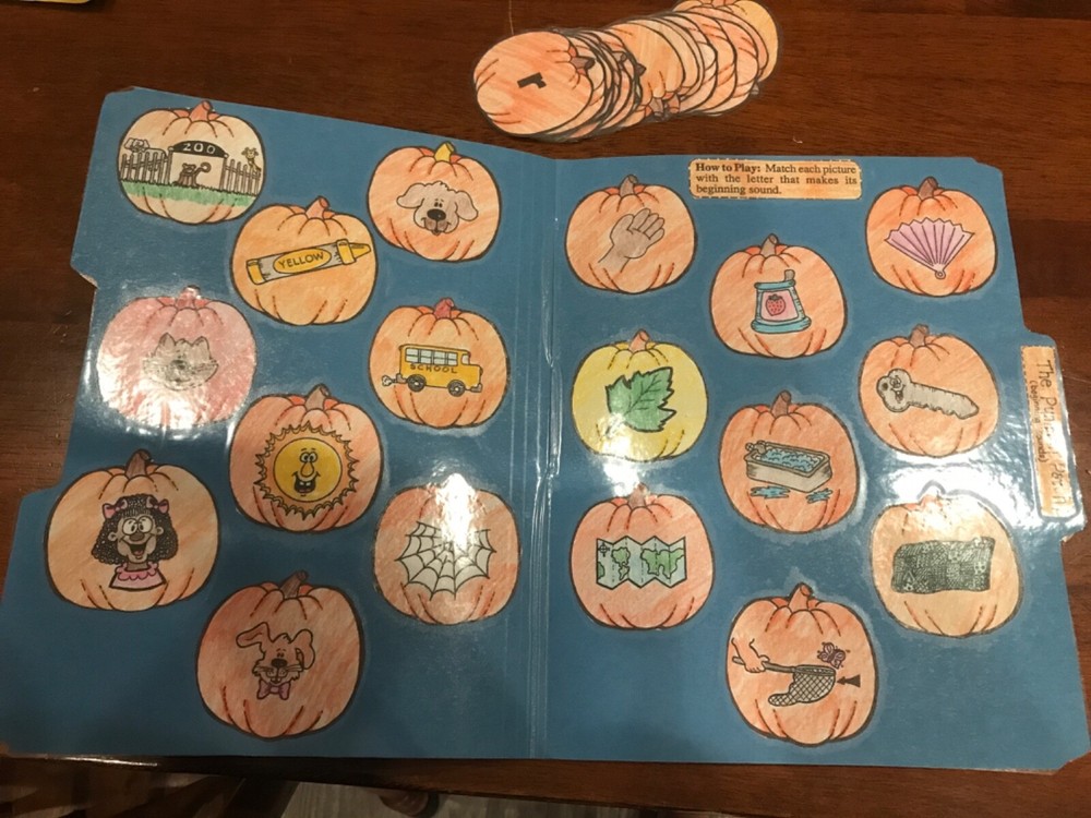 Pumpkin Patch! Beginning Sounds Grade K language Art file folder game teacher