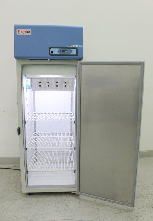 Thermo REL2304A24 Cold Storage - Reliable, 3.9C Temperature Control (1120659808)