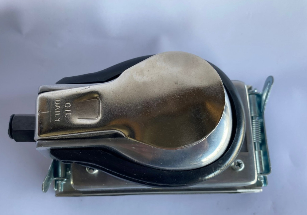 Air Orbital Jitterbug Sander - Model SA512 - New in Box