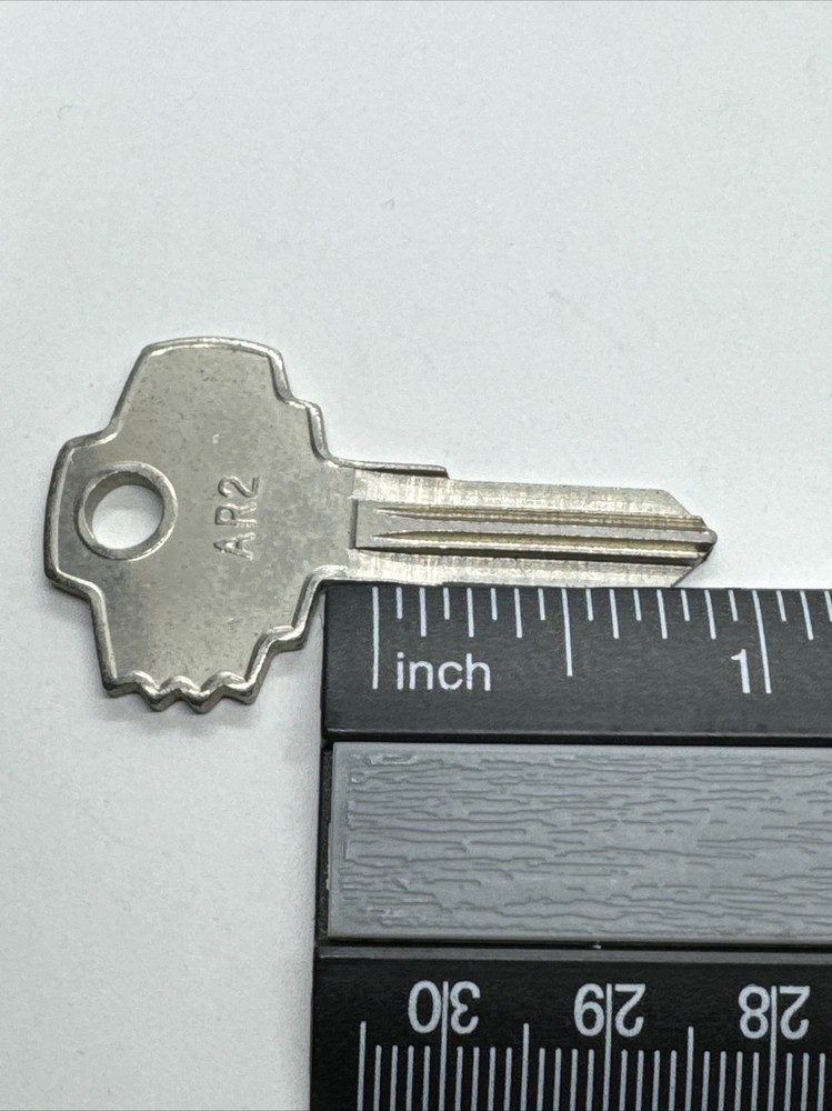 AR2 Uncut Key Blank - Silver