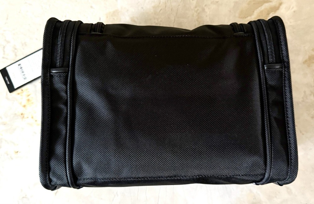 NEW TUMI ALPHA Hanging Travel Kit
