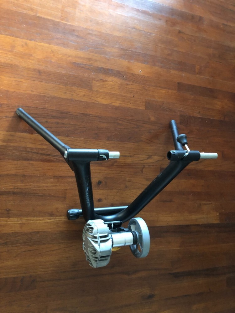 Saris Fluid 2 Bike Trainer