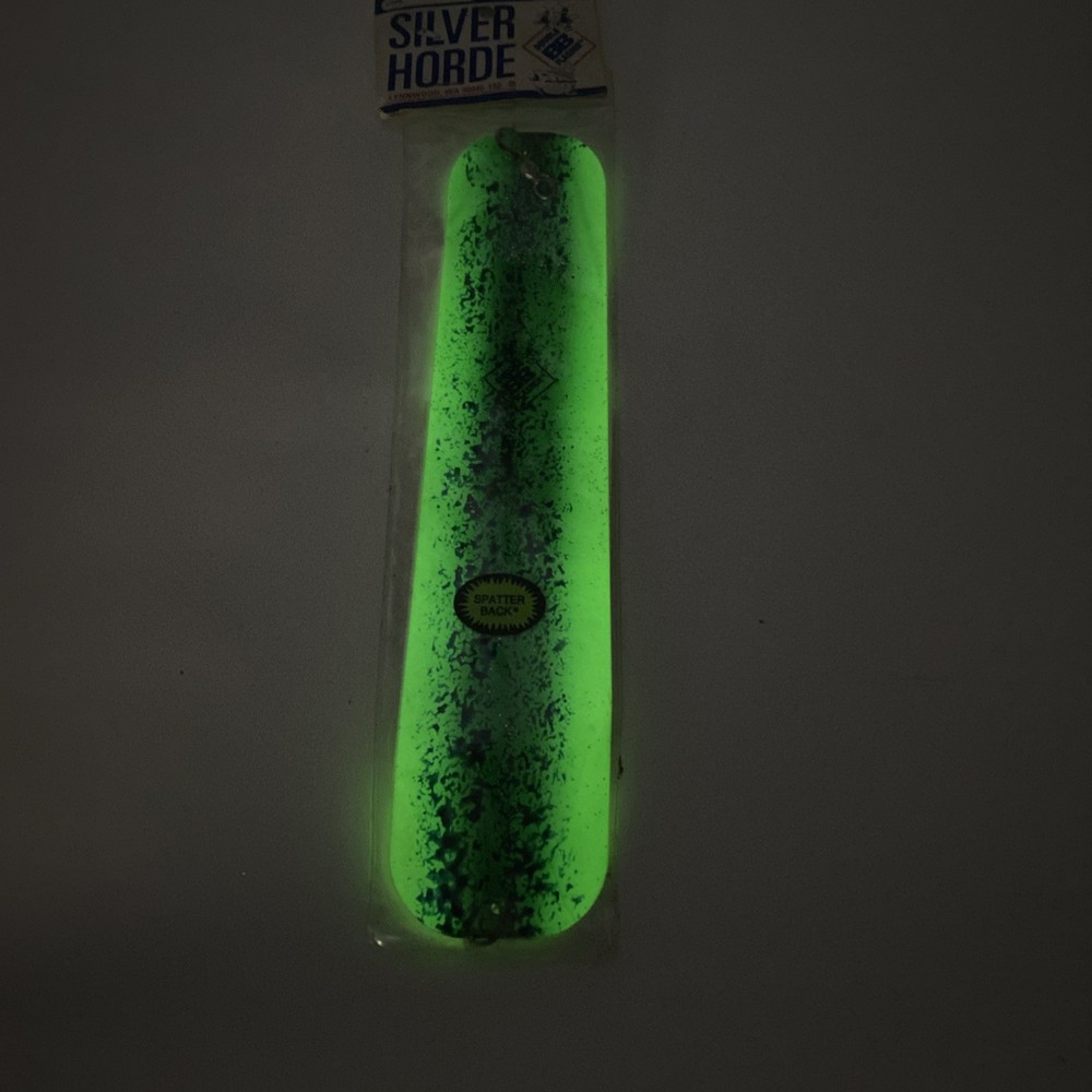 Silver Horde Double B Trolling Flasher Glow Green Spatter Back