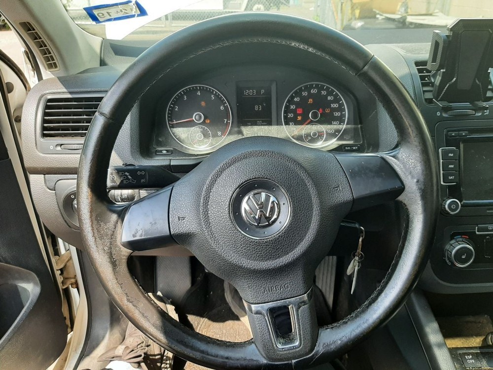 JETTA 2010 Headrest 1042989