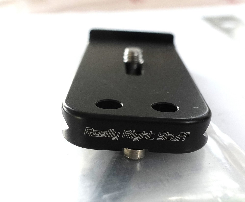 RRS Really Right Stuff B61 D Multi-use fore-aft plate w/flange - Excellent