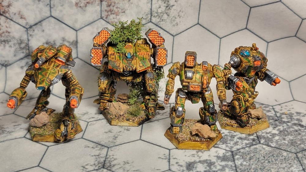 Painted Battletech Aces Heavy Hitters lance Custom Bane with Camo