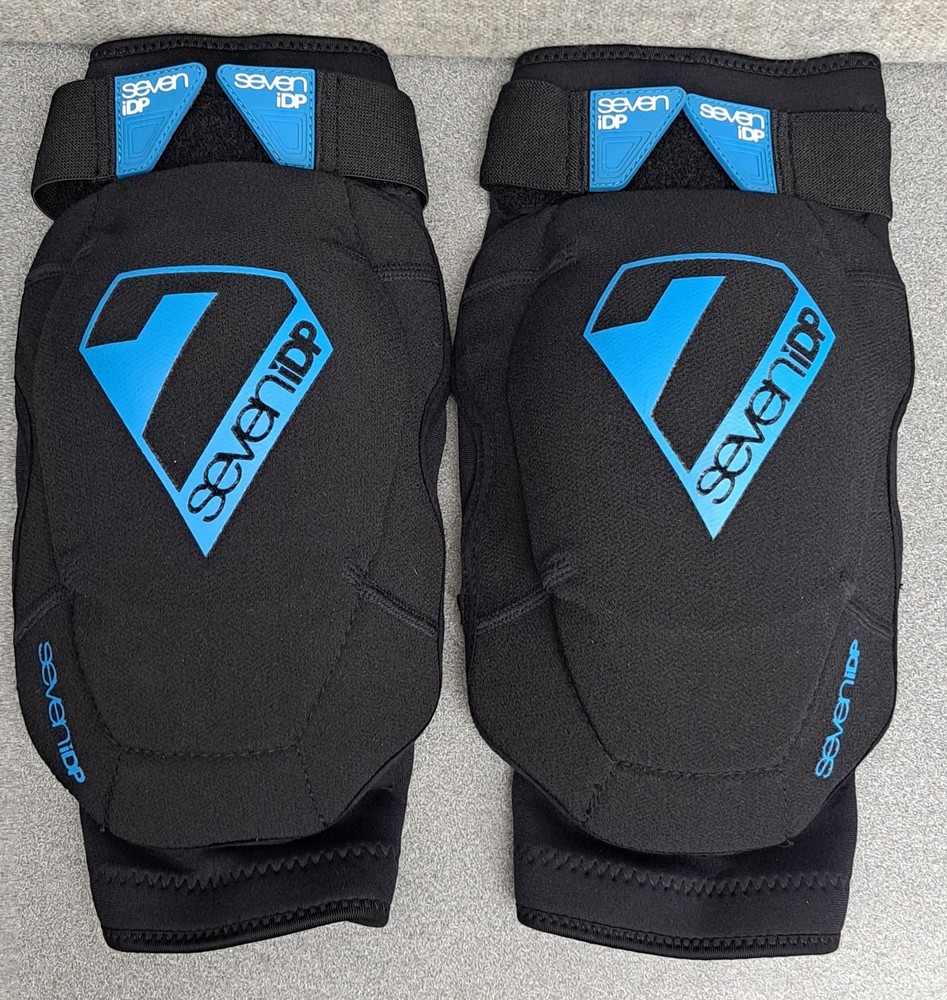 7iDP Flex Knee Armor, Black - Medium