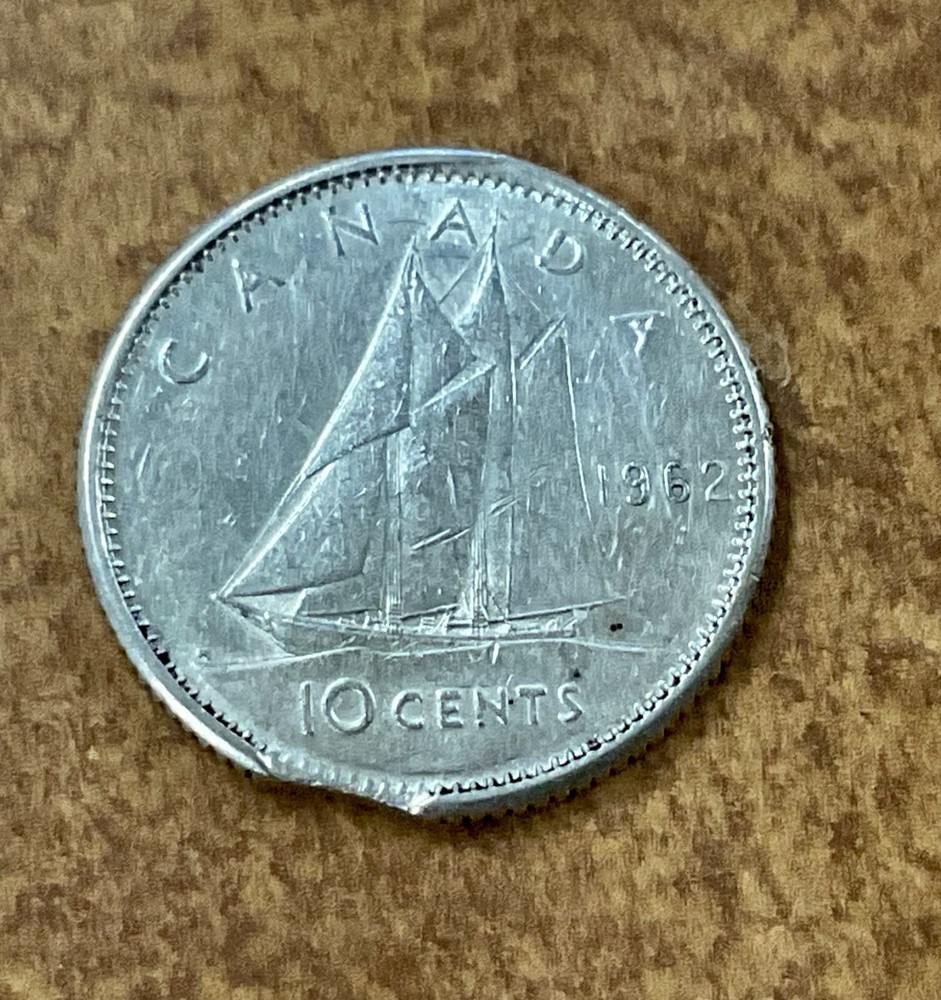Canada 1962 silver 10c  QE2  planchet error