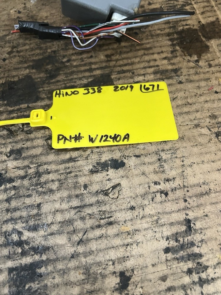 HINO CONTROL MODULE USED 83470 W 1240