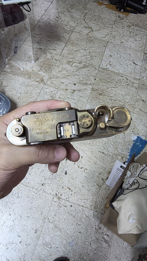 leica rapid advance lever shutter camera