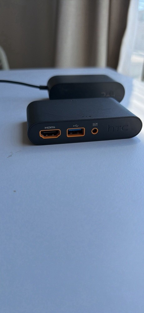 HTC Link Box for Vive Headset, HDMI USB Connection, Power Adapter, Black