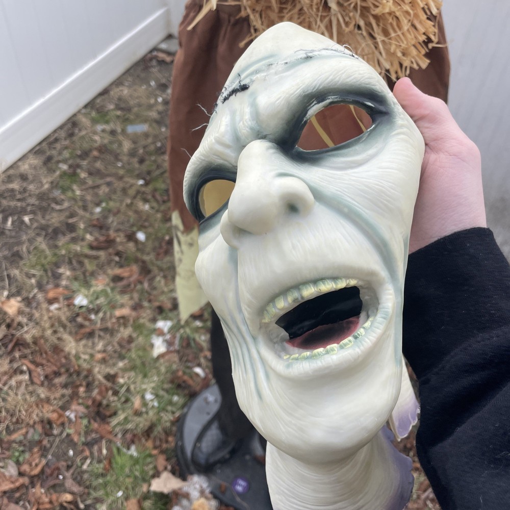 Destroyed Prototype Heads Up Harry Scarecrow UBERR