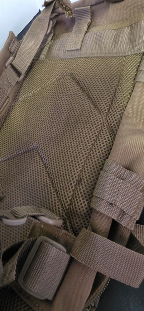 Flying Circle Military Backpack Desert Tan Molle Chain iPad Protector