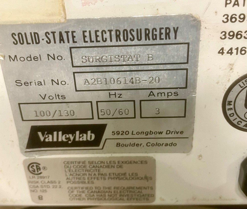 Valleylab SurgiStat Solid State Electrosurgery Unit w/ Footswitch