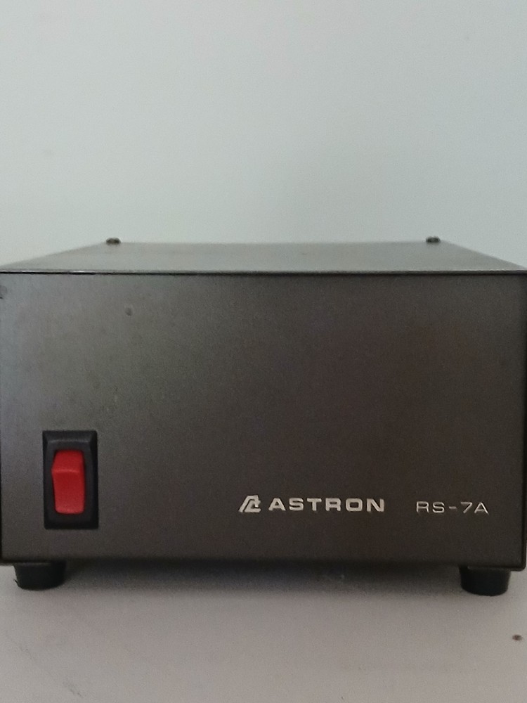 Astron RS-7A DC Power Supply