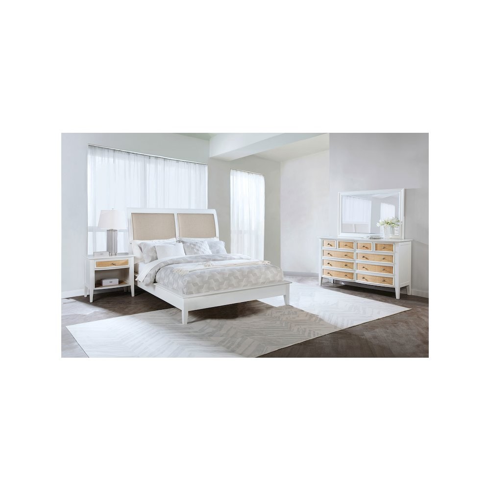 Bexhill 4-piece Eastern King Bedroom Set White