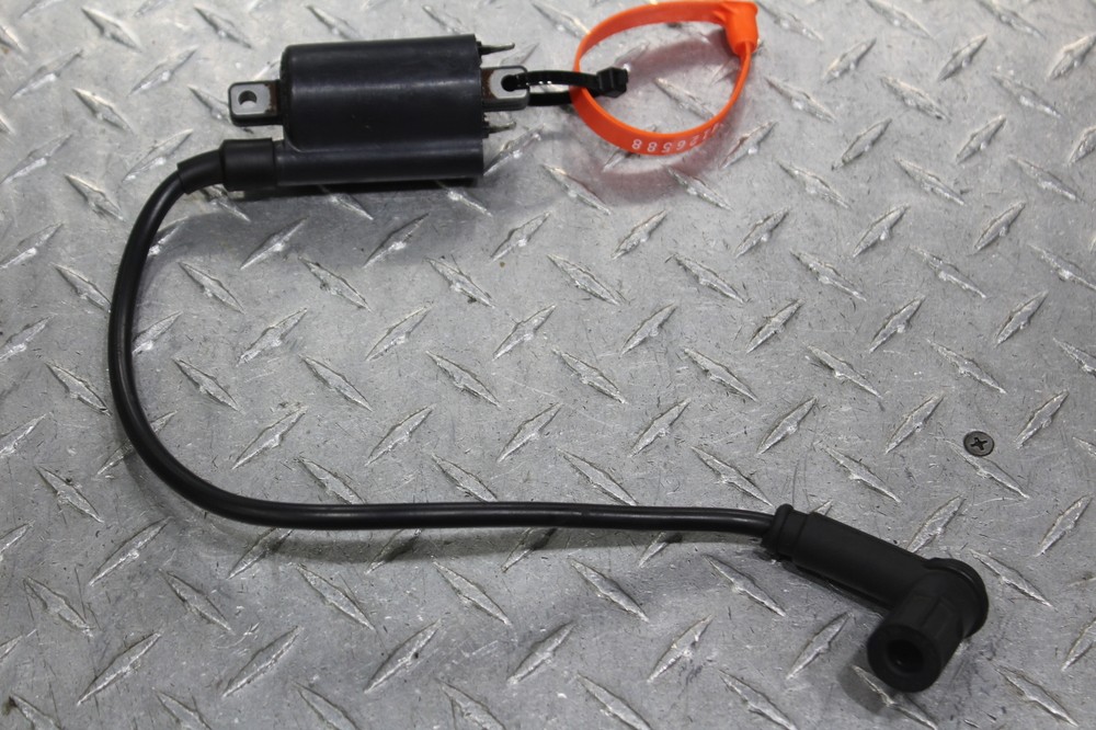 2002 DUCATI MONSTER 600 IGNITION COIL SPARK PLUG CAP