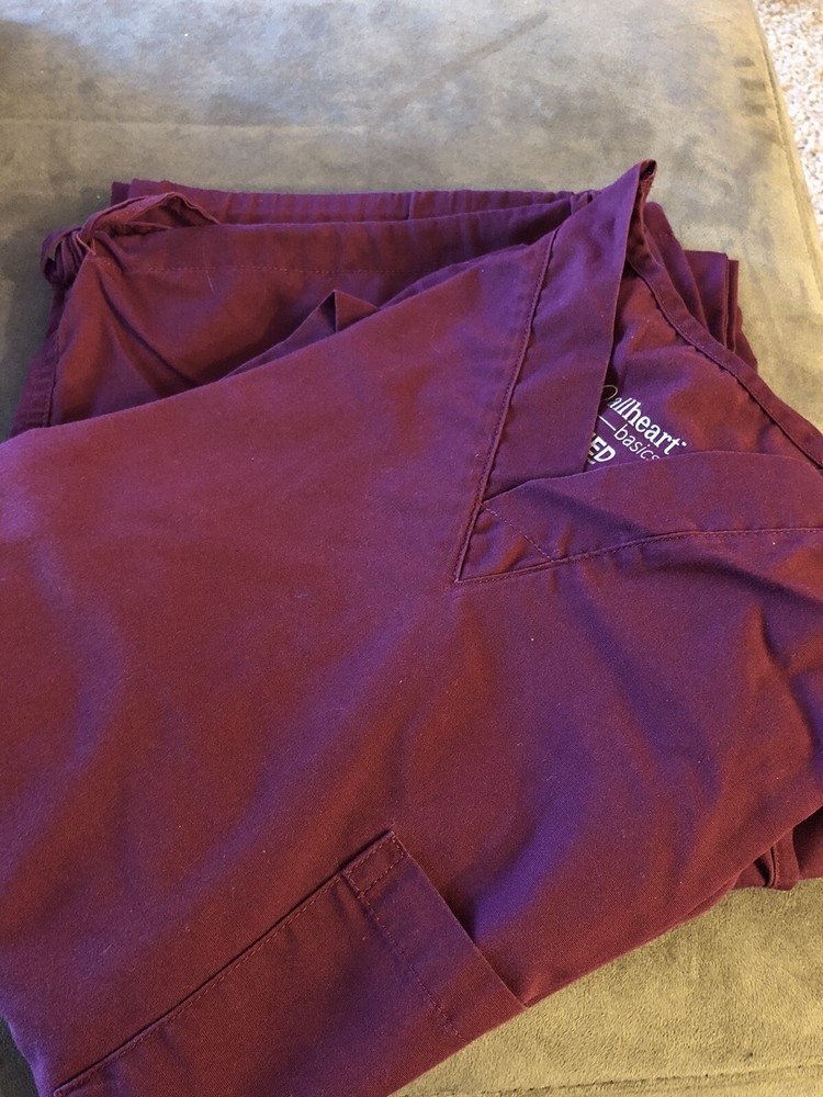 Men’s Medium Scrub Sets Of 2