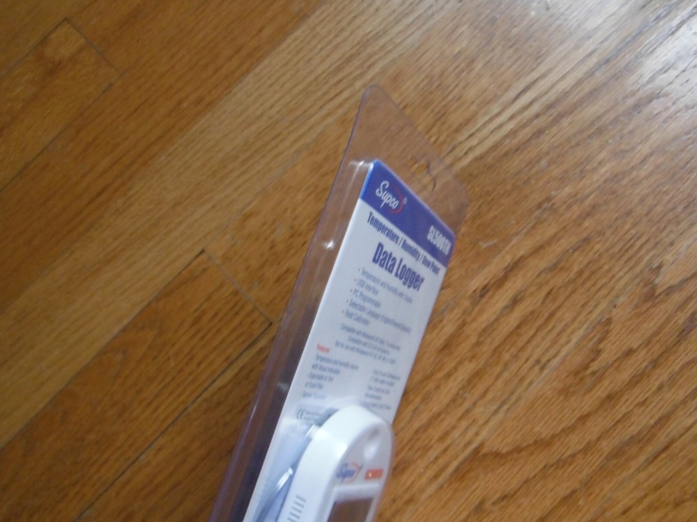 Supco SL500TH Temperature & Humidity Data Logger w/Internal Sensors & Software