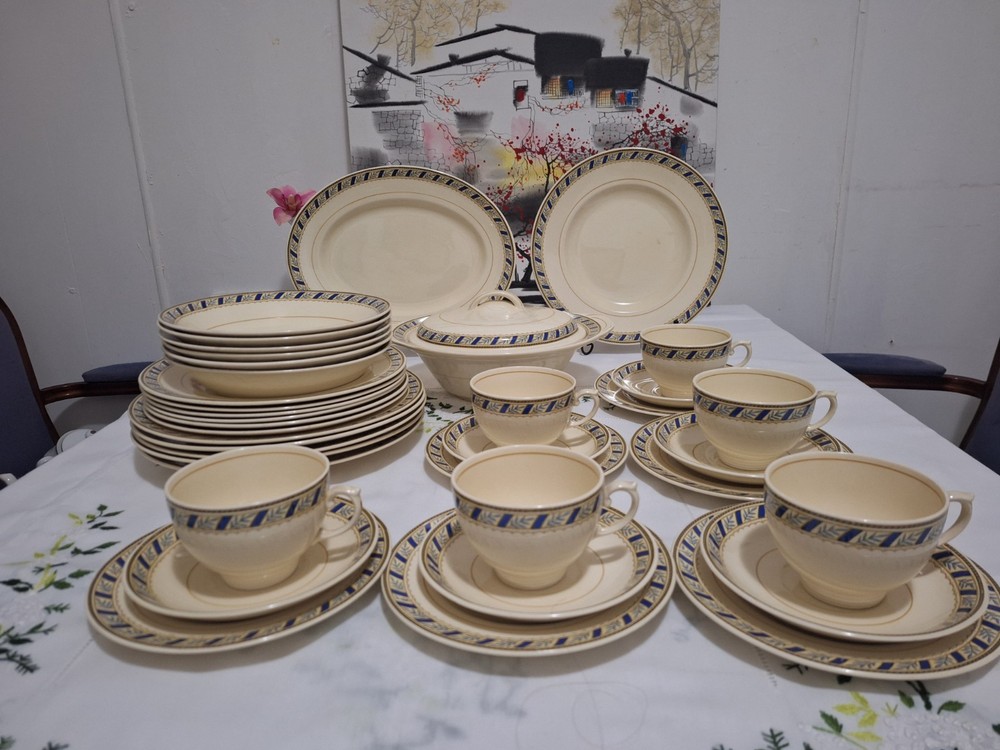 Vintage dinner set, Wood and Sons, Ivory ware, England, 39 pieces