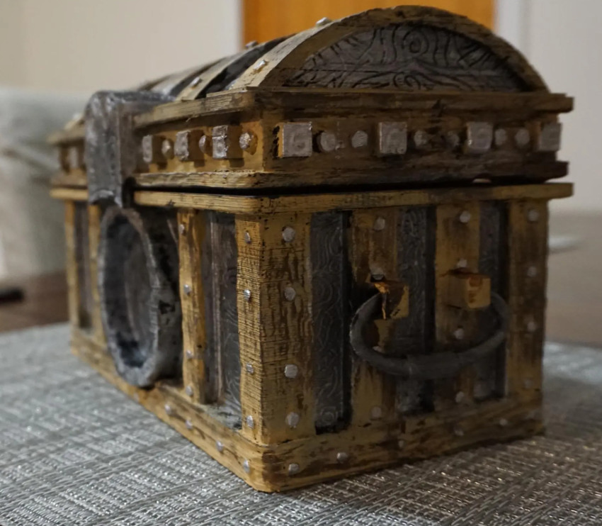 Video Game Loot Chest – Handcrafted Realistic Box Skyrim