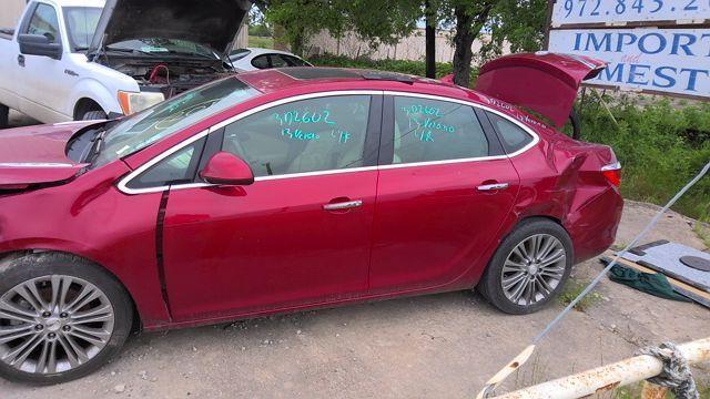 2012-2017 BUICK VERANO RIGHT SPINDLE KNUCKLE PASSENGER OEM