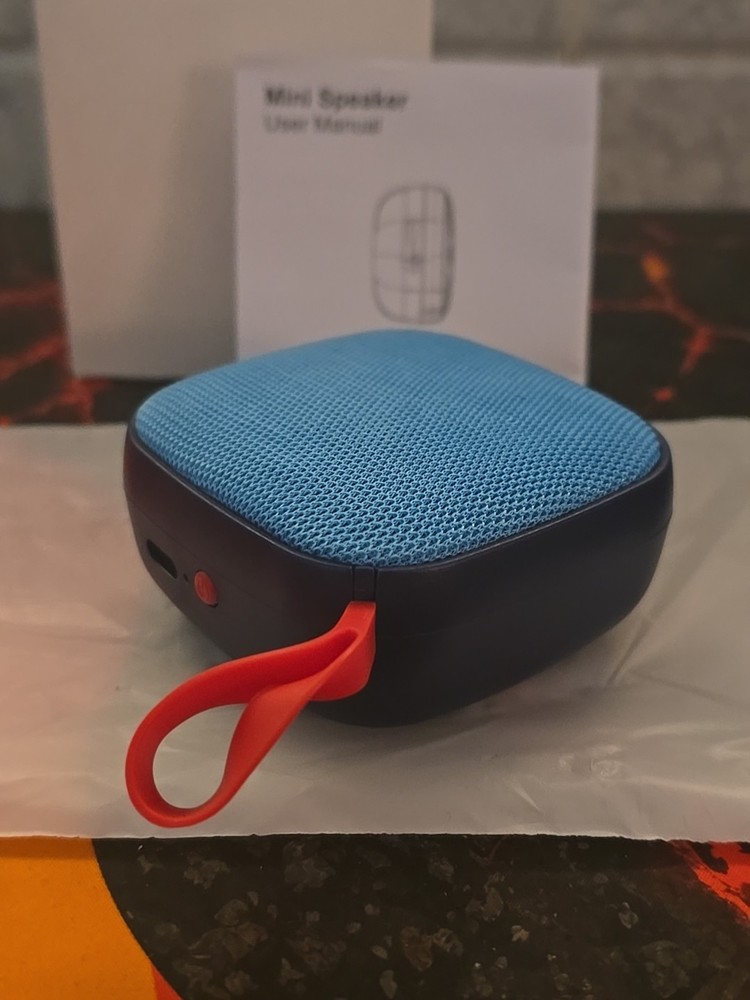 Lowes Employee Appreciation, Mini Bluetooth Speaker With USB Cable, Instructions
