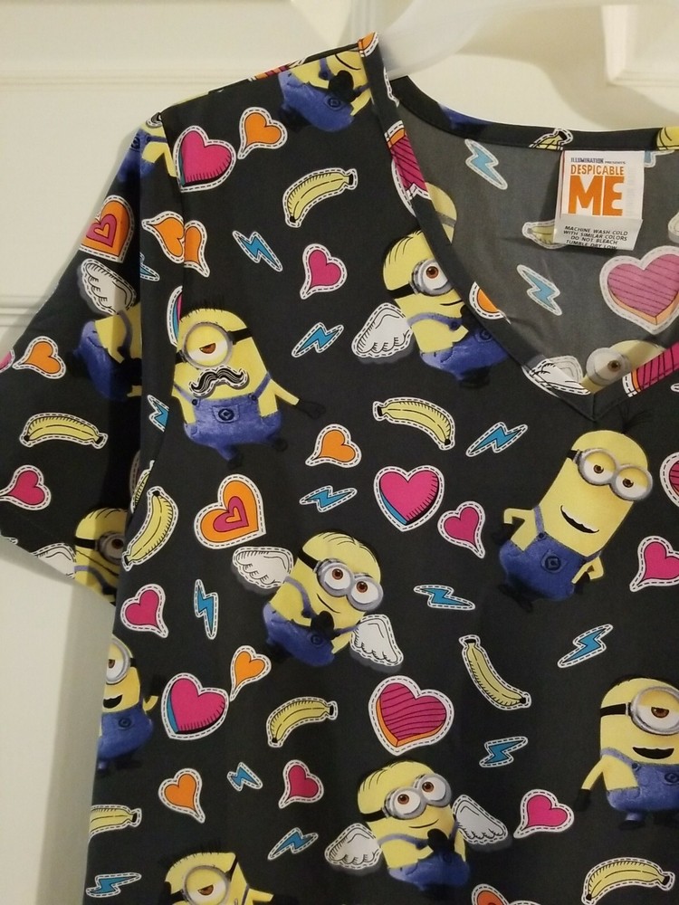 Despicable ME minion Scrub In Size medium W/Pockets NWT performance stretch,soft