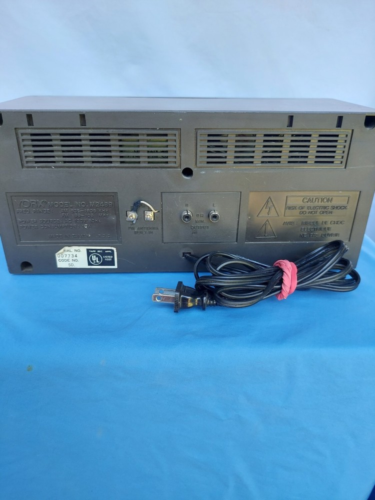 Yorx AM FM Cassette Recorder/ Digital Clock #M2489 Tested