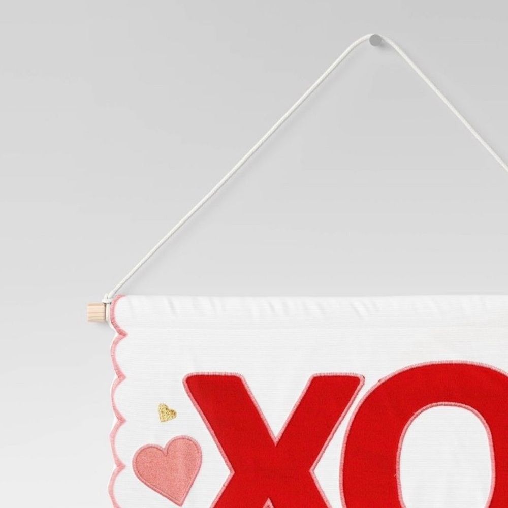 Valentine XOXO Wall Hanging Target Threshold