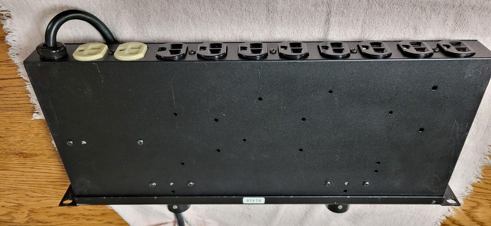 ETA PD11L rack mounted power conditioner Excellent