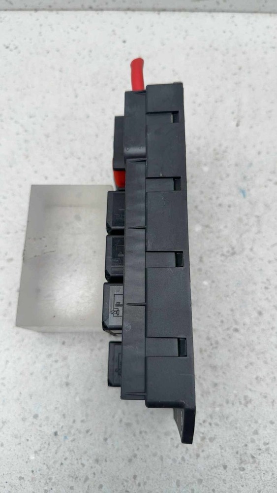 03 04 05 06 RANGE ROVER Engine Fuse Box