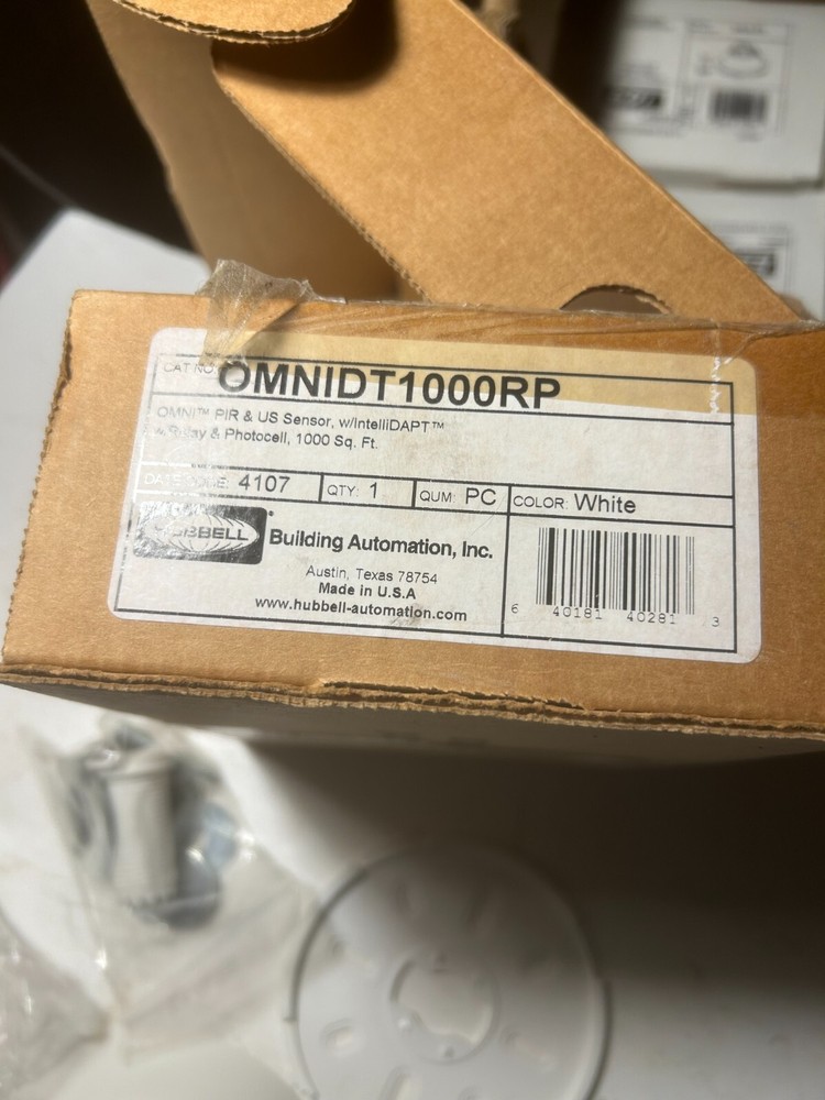 HUBBELL CONTROL SOLUTIONS OMNI PIR/Ultrasonic Ceiling Low Voltage Sensor w/ Rela