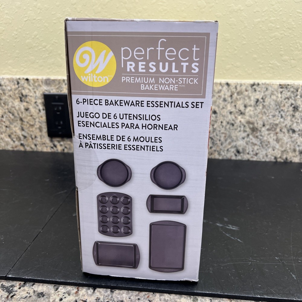 Wilton 6 Piece Perfect Results Bakeware Essentials Nonstick Bakeware Set