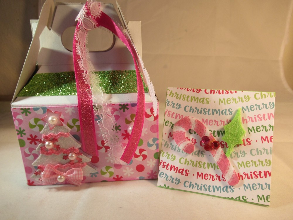 CHRISTMAS  GIFT BOX WITH CARD
