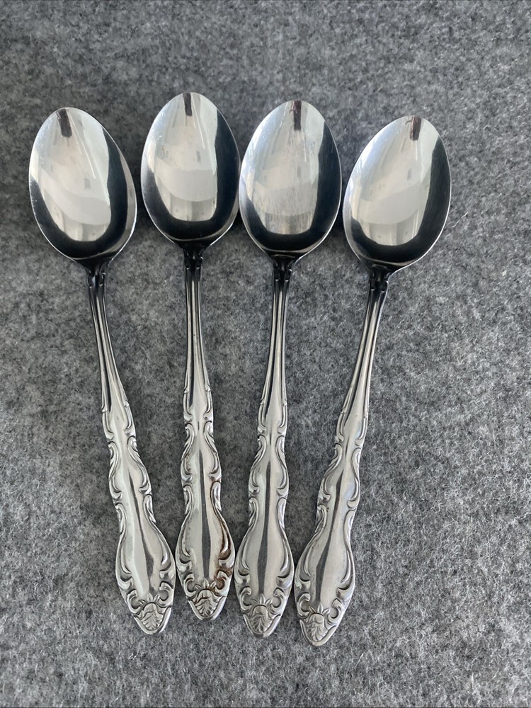 4 TOWLE/SUPREME CUTLERY STAINLESS FLATWARE, "PIERRE" PATTERN DINNER SPOONS