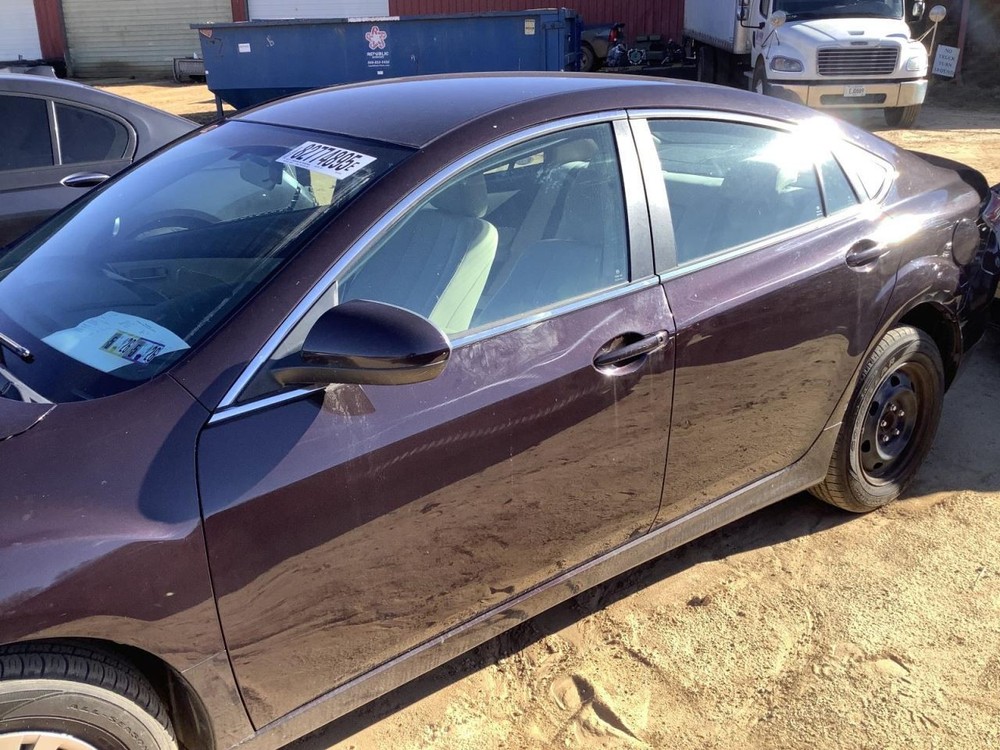 6 2011 Glove Box 4882914
