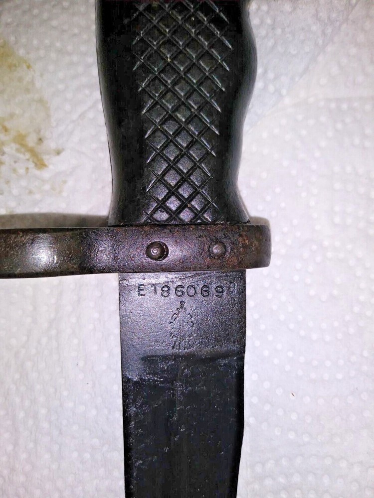 Bayonet, Spanish Bolo Includes Scabbard and Belt Frog