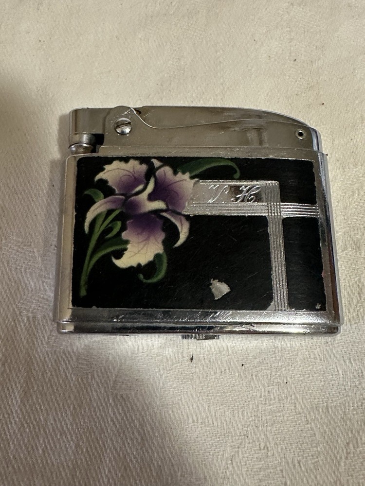 Vintage Ronson Adonis Lighter Flowers Sparks