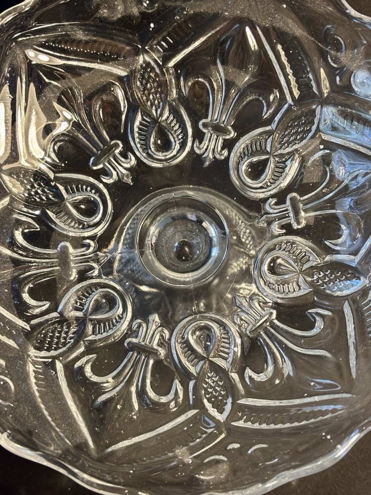 ****Reduced*** Fleur-de-lis Cut Glass Candy/snack Dish