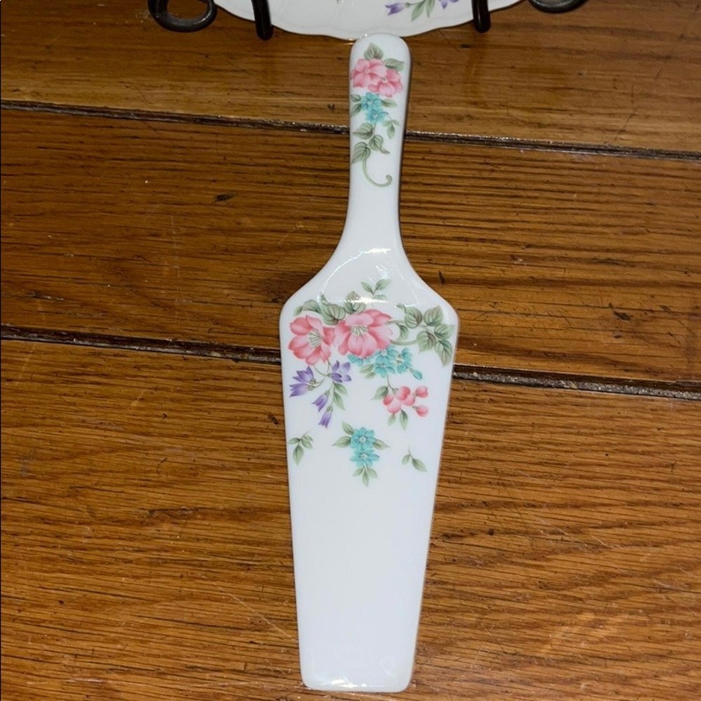 White floral china cake plate w server