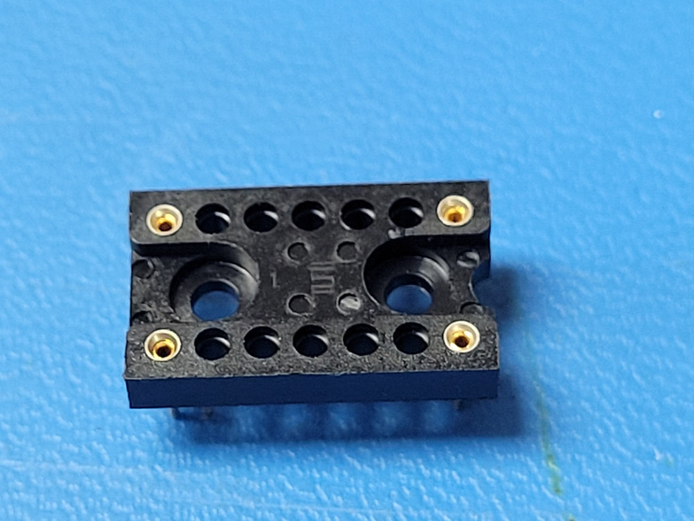 (10 PCS) 1107741 Machine Tooled 4 Pin Full-Can Crystal Oscillator Socket