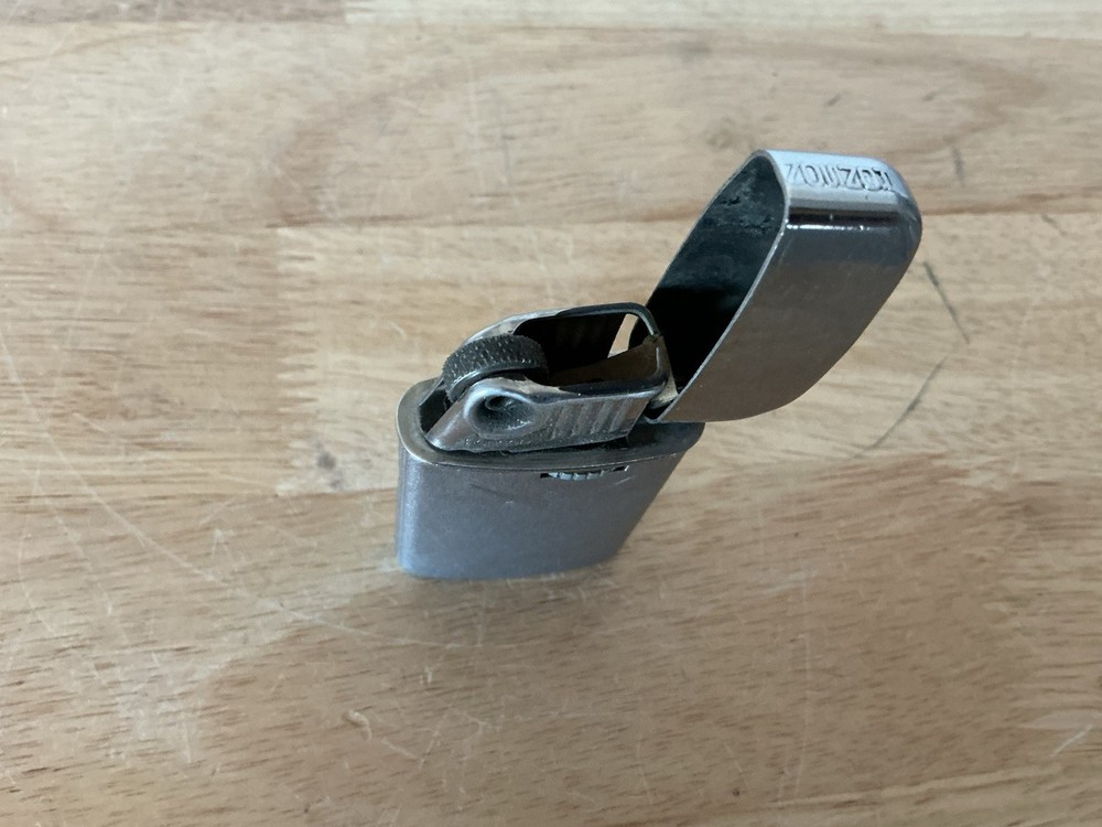 Vtg Ronson Varaflame Lighter Un Tested