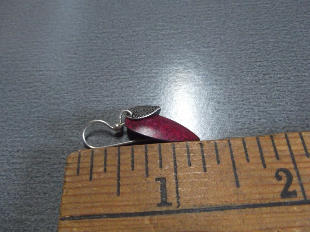 1 Pair Old 1"in Maroon/Silver Teardrop Dangler