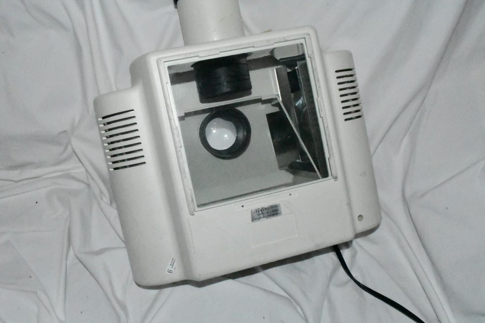 Trace-Master Projector Made By Gagne, Inc GOOD BULB
