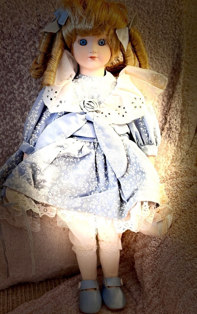 ACTIVE HAUNTED DOLL SPIRIT SYNTHIA