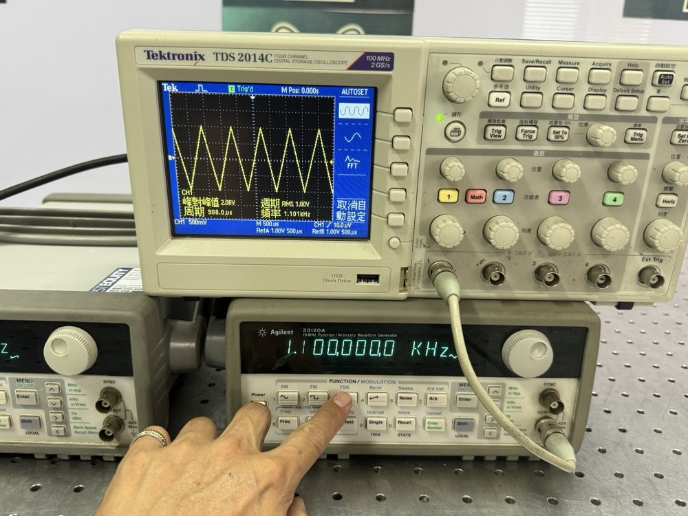 Agilent 33120A Function/Arbitrary Waveform Generator Tested Output AS-IS