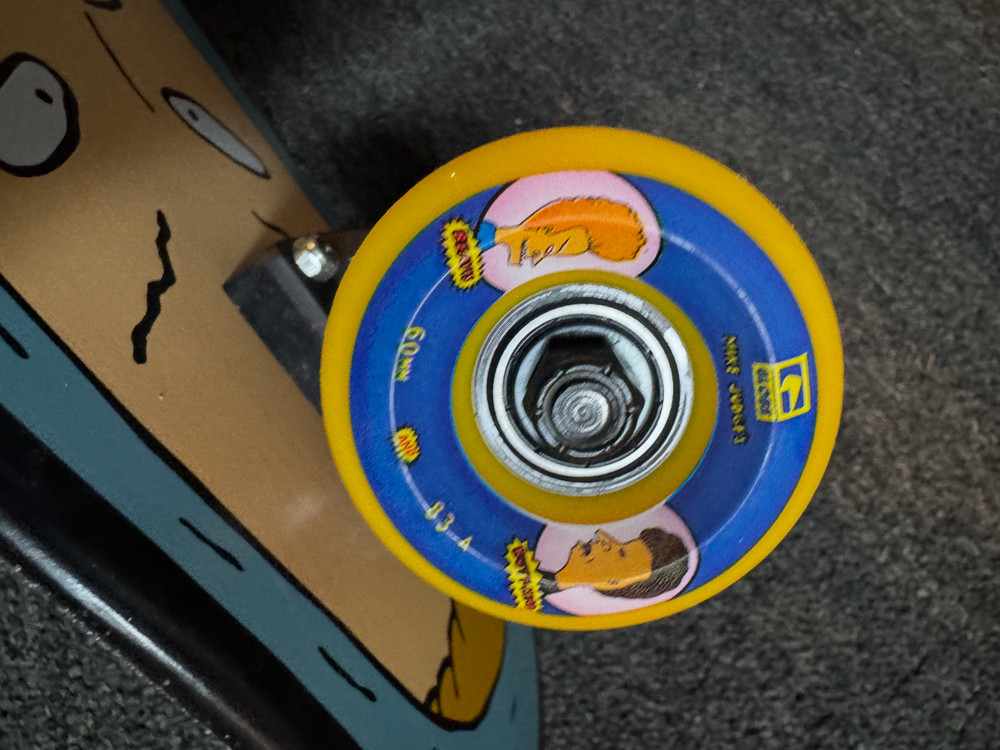 Globe Beavis and Butthead complete skateboard set (rare)