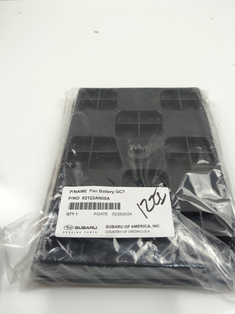 Genuine Subaru Tray 82122AN00A